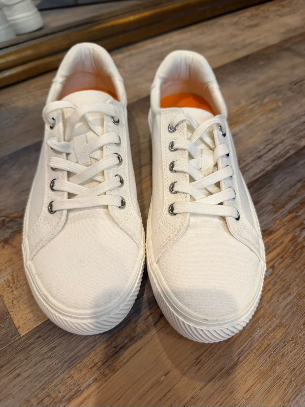 Quince White Canvas Athletic Sneakers 8.5